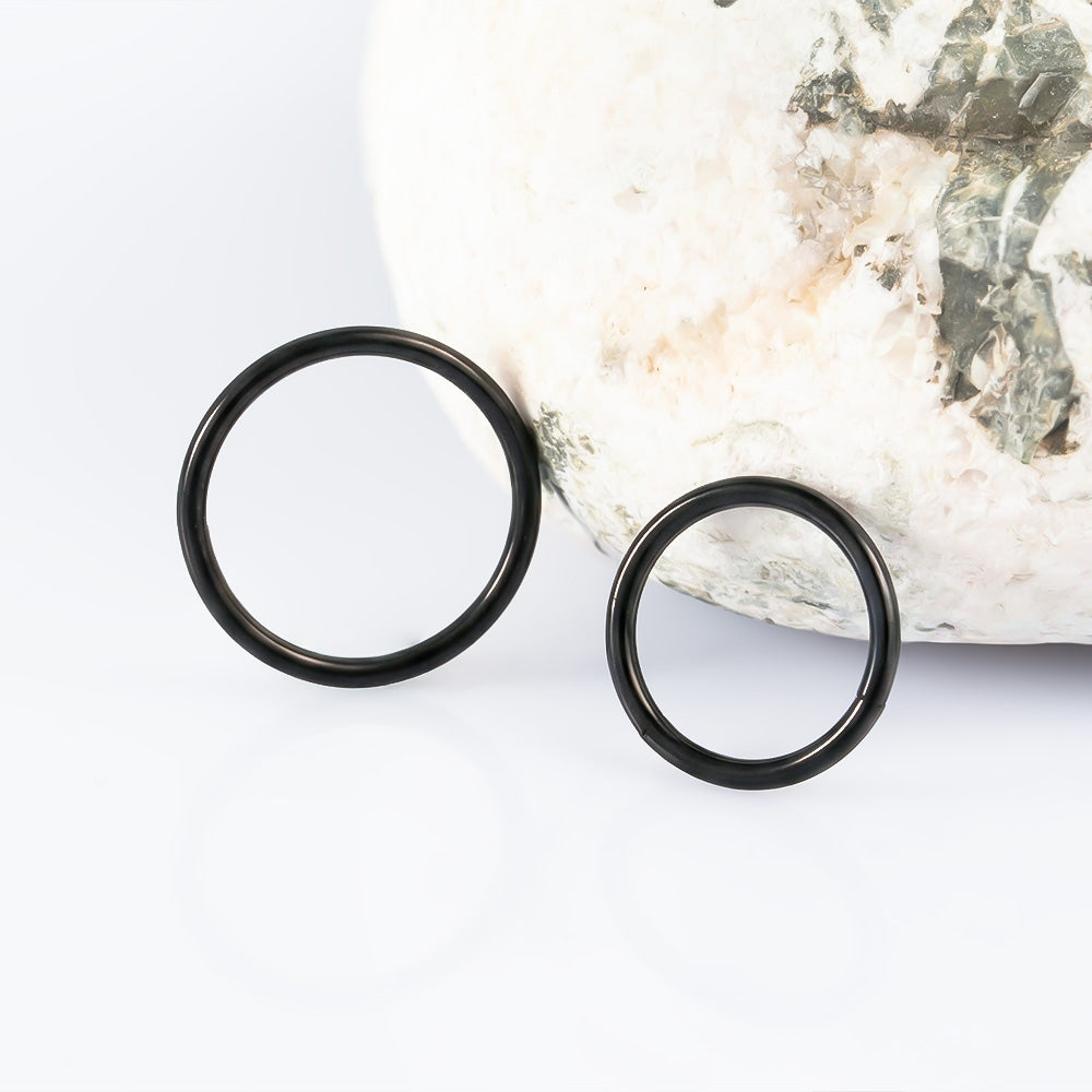Hinged Segment Ring Black 1 (18 G)