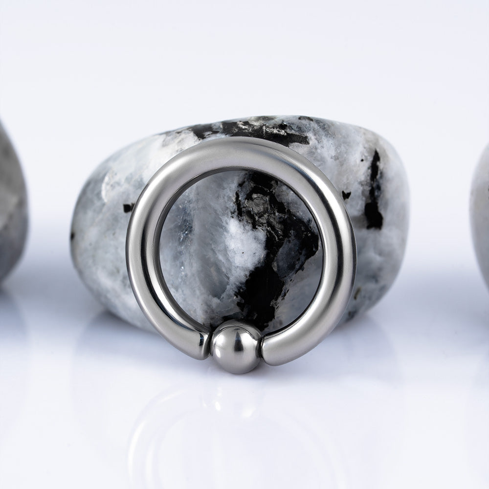 Hinged Ball Closure Ring