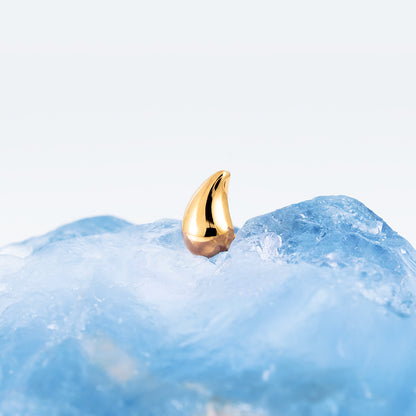 Threadless Gold Comma 3 D top