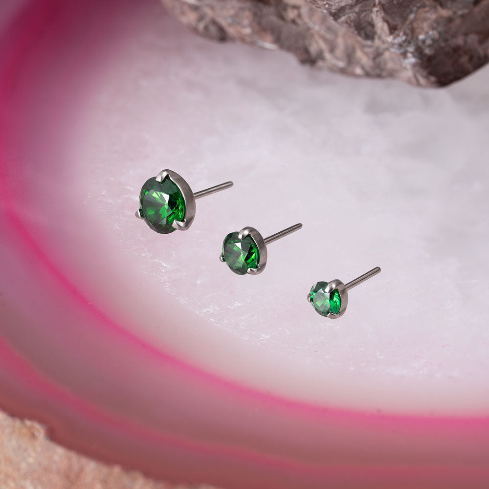 Threadless three prong set Emerald top