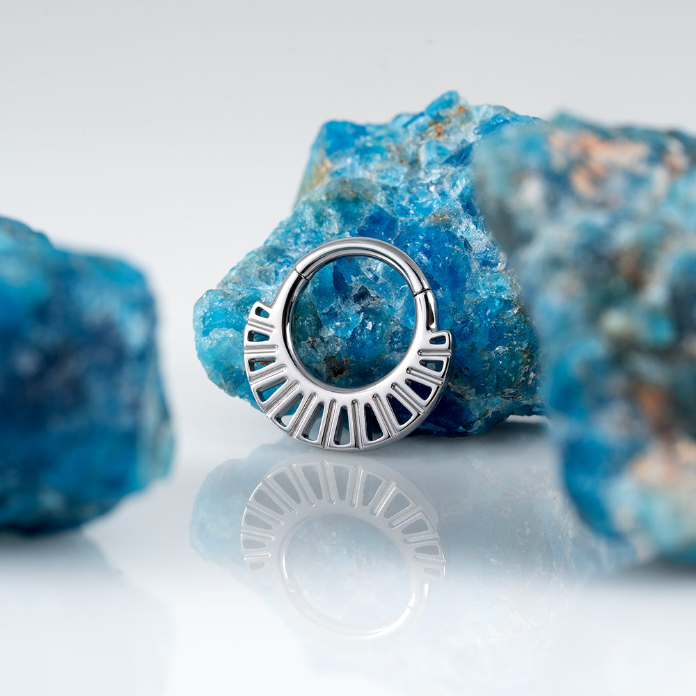Maya Hinged Segment Ring 1.2 (16 G)