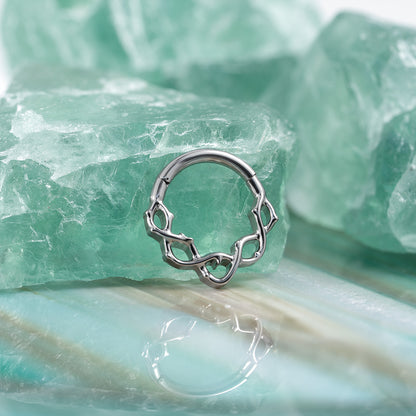 Wreath Hinged Segment Ring 1.2 (16 G)