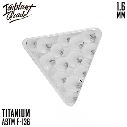 Incused triangle top 1.6